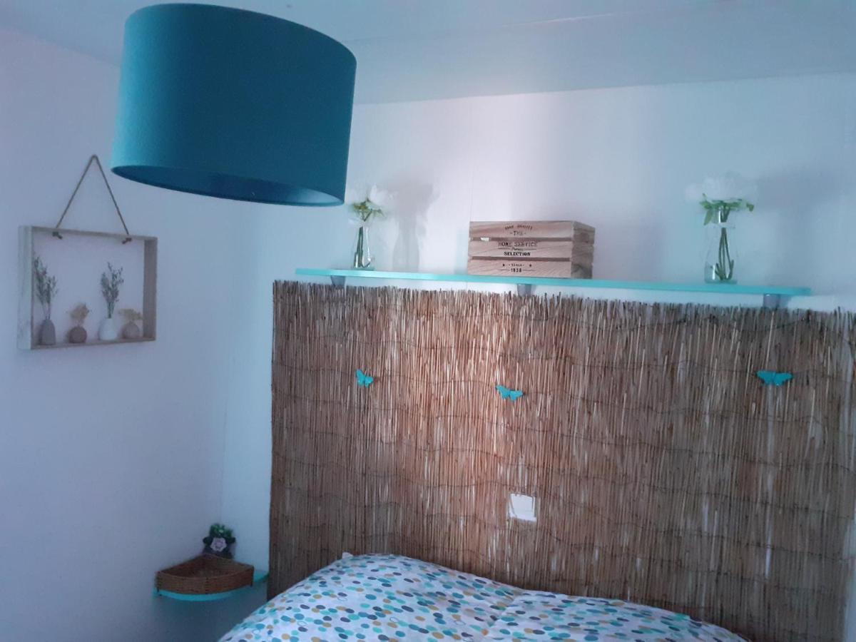 Les Cigales Hotel Вик-Ла-Гардиол Екстериор снимка